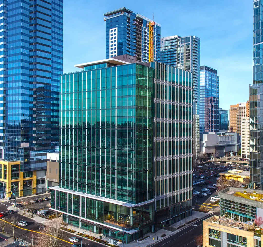 Amazon Centre 425