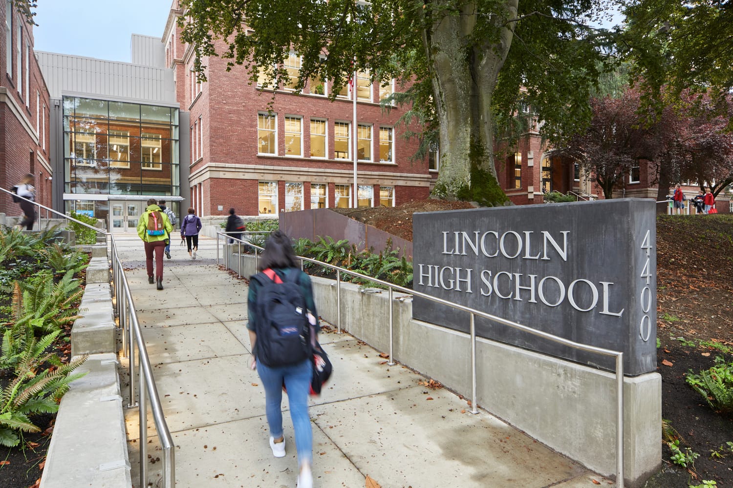 LincolnHSModn S150065 01 N28 Historic Entrance Walkway Sign Students