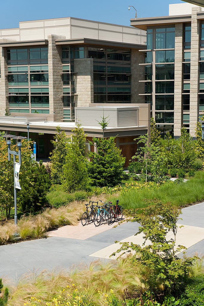 Microsoft Bldg 96 S060009 01 03 C060009 02 03 N24 Exterior Walkway Bikes
