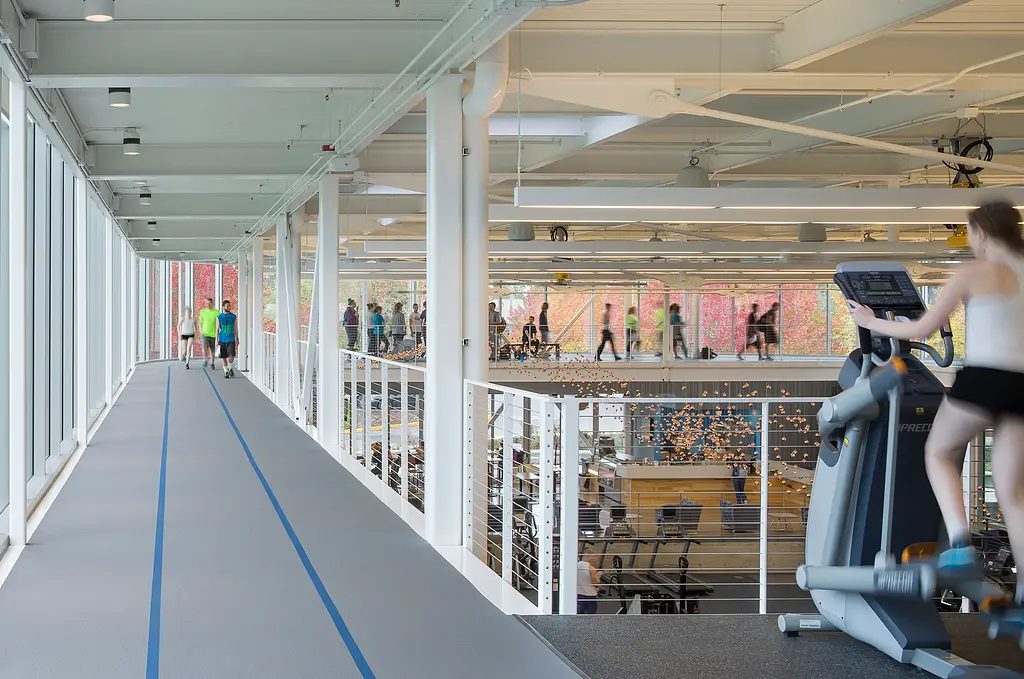 WhatcomCCStudentRecCtr S111704 03 N42 Running Track Elliptical Students