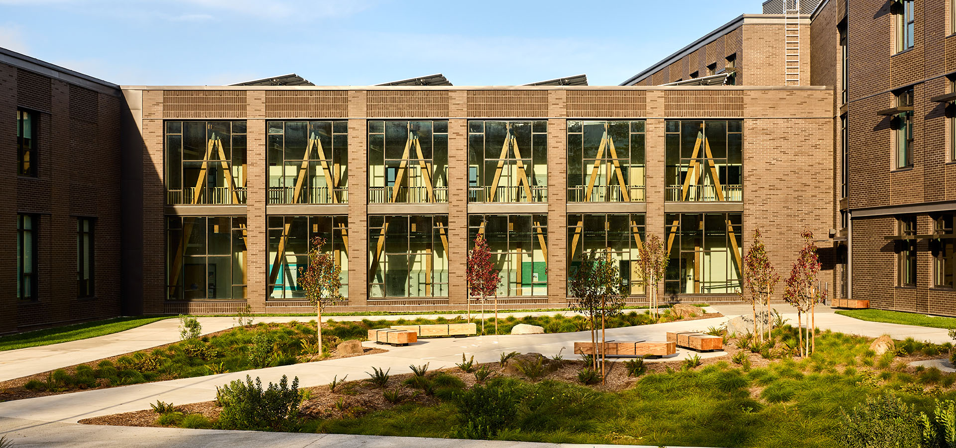 Mercer Middle School facade